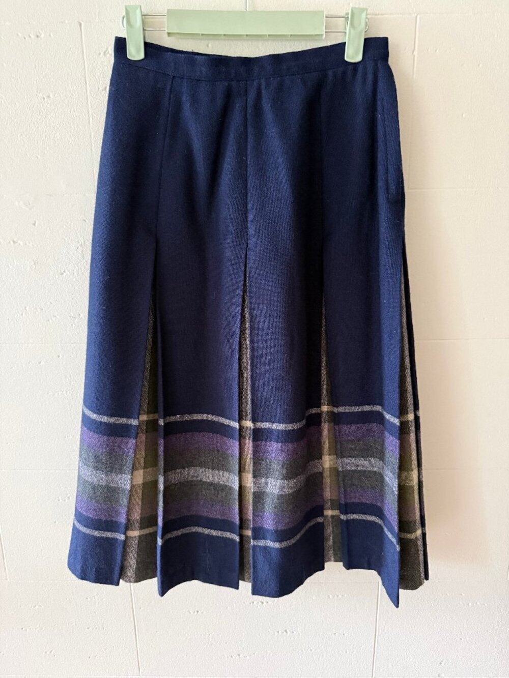 Mister Leonard | Vintage Navy Pleated Fall Midi Plaid Skirt | Small